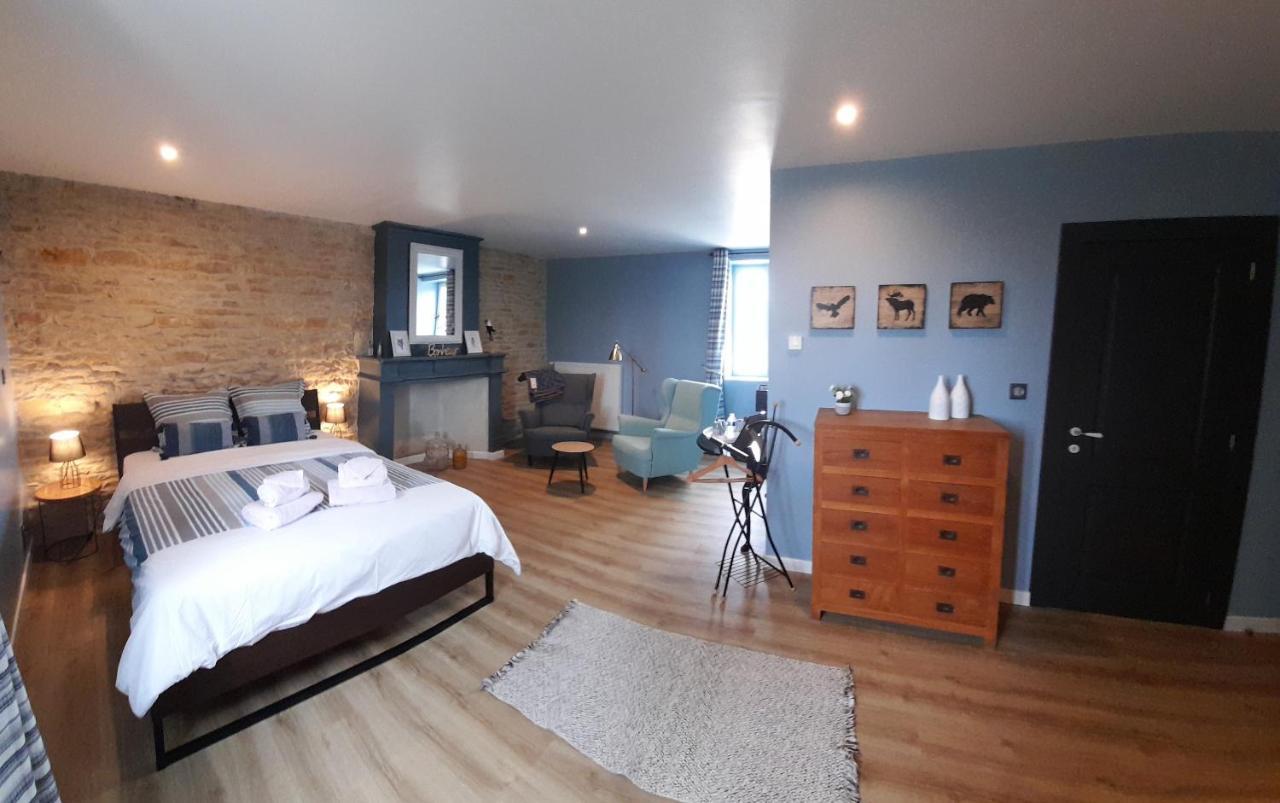 Bed and Breakfast La Galuche Angliers  Екстер'єр фото
